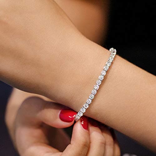 Minimalistic Accessory: TOPGRILLZ Gold Tennis Bracelet for Men and Women